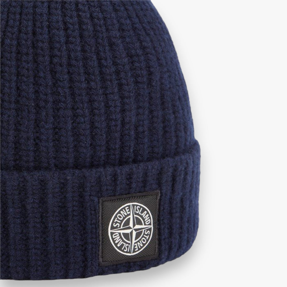 Bonnet Stone Island - Urban Clothing
